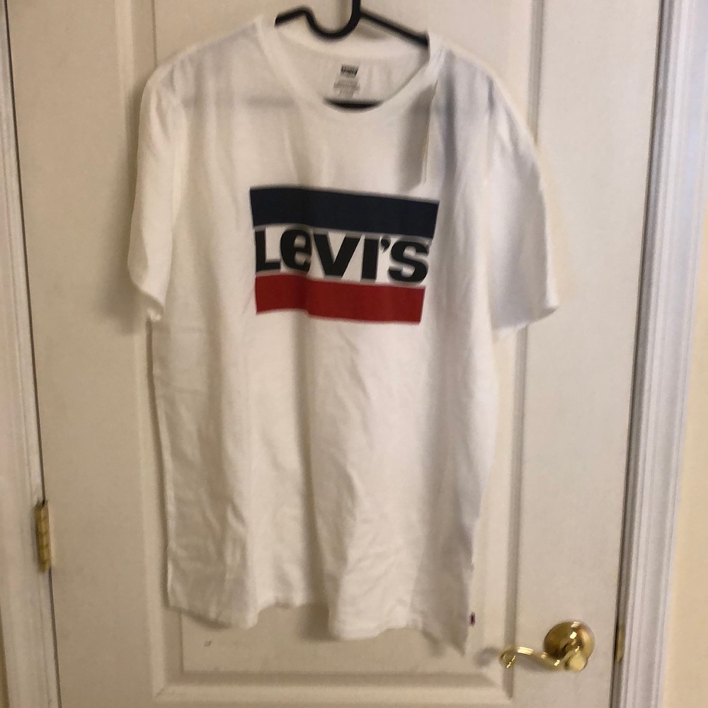 Levi T-shirt